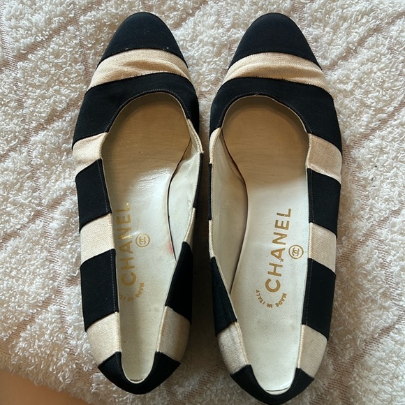 Chanel flats - Picture 1 of 4